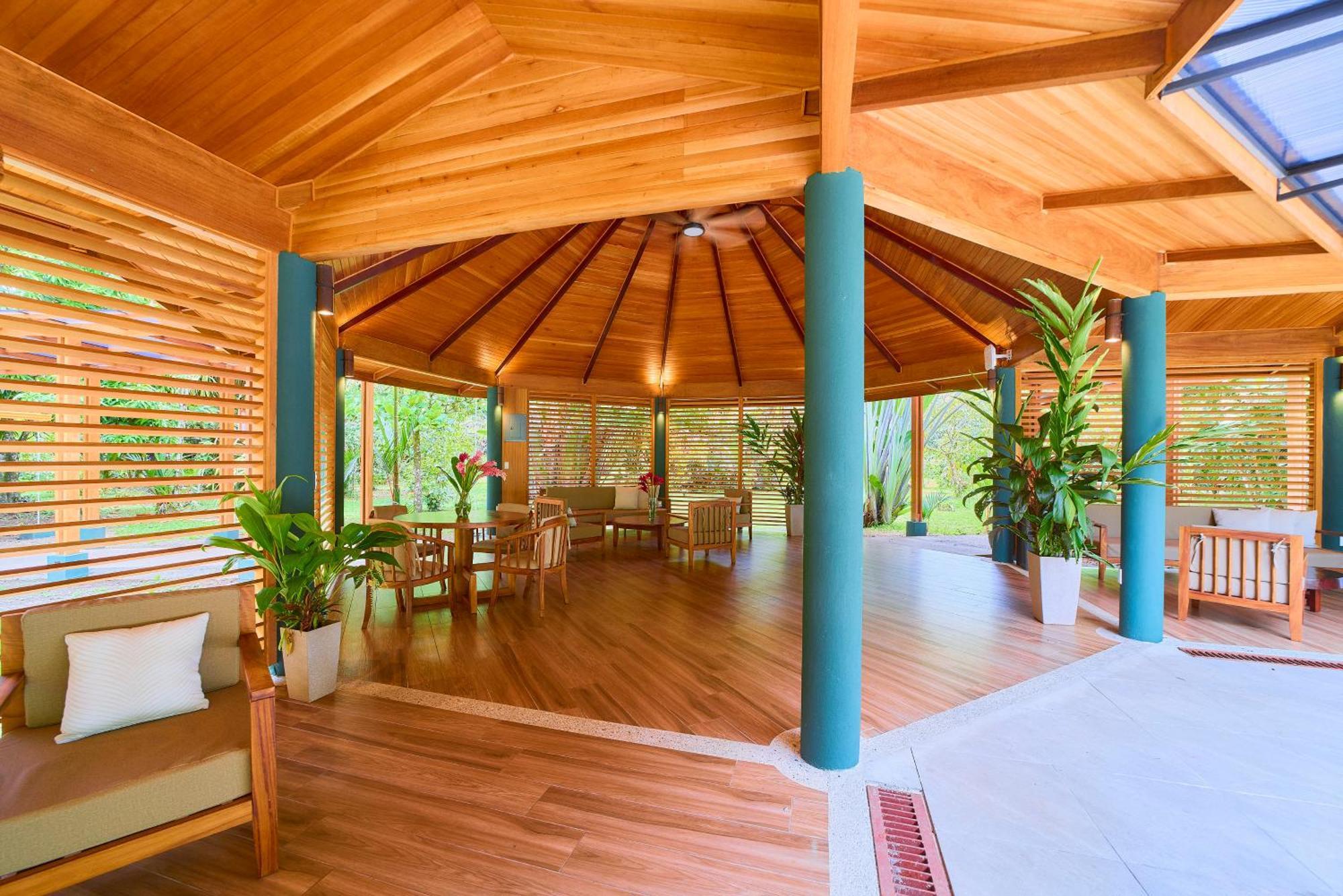 טורטוגוארו Evergreen Lodge מראה חיצוני תמונה