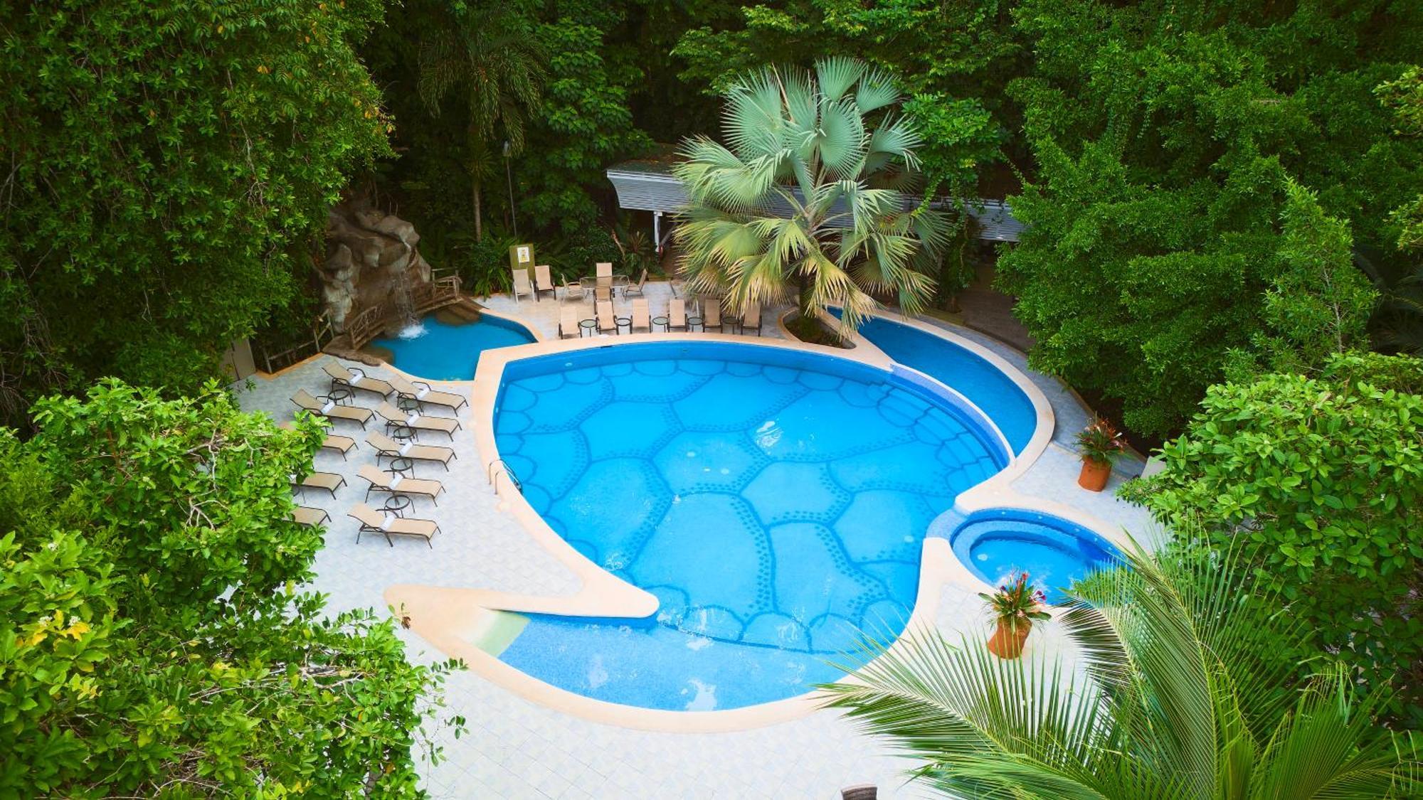 טורטוגוארו Evergreen Lodge מראה חיצוני תמונה