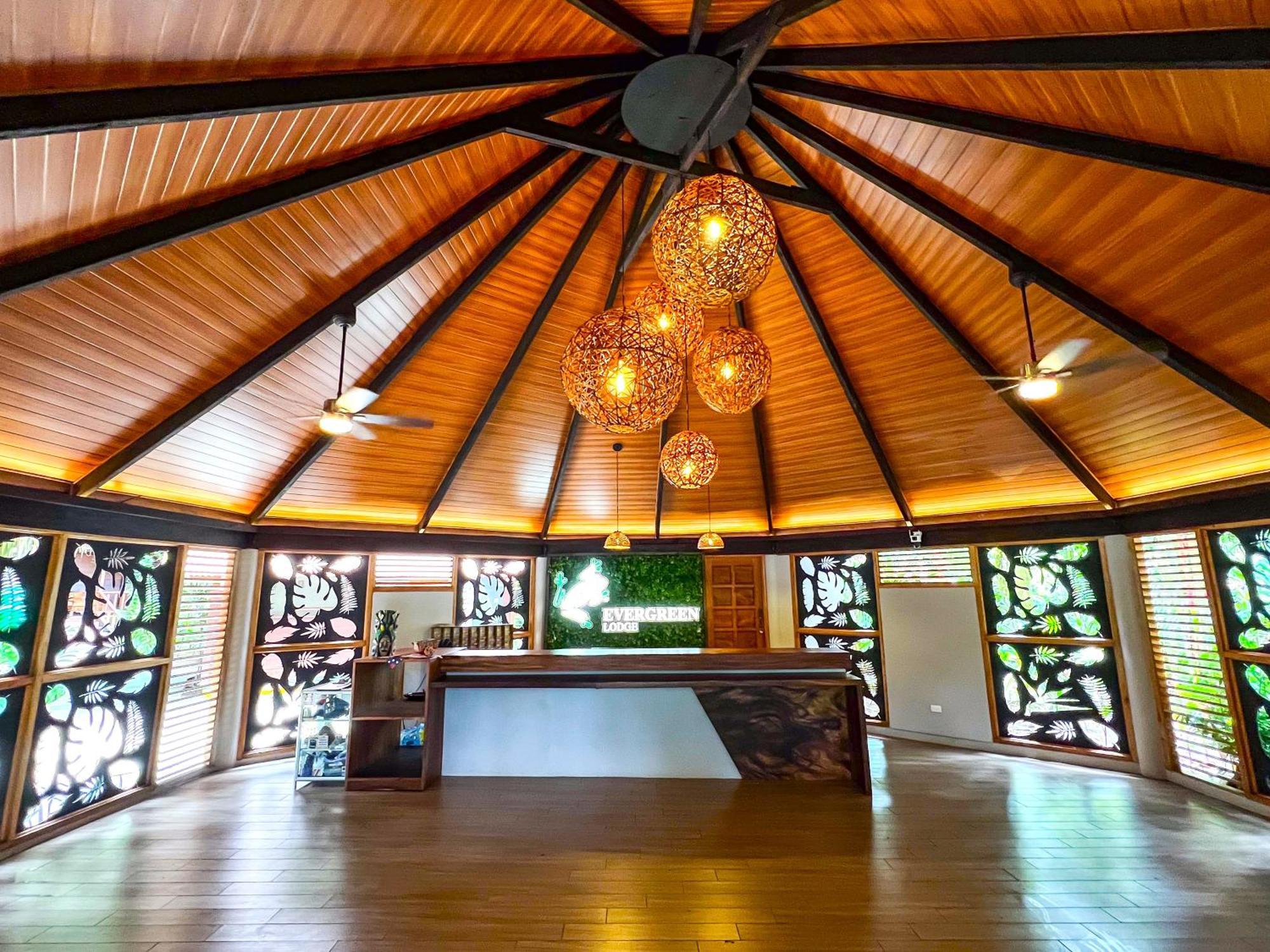 טורטוגוארו Evergreen Lodge מראה חיצוני תמונה